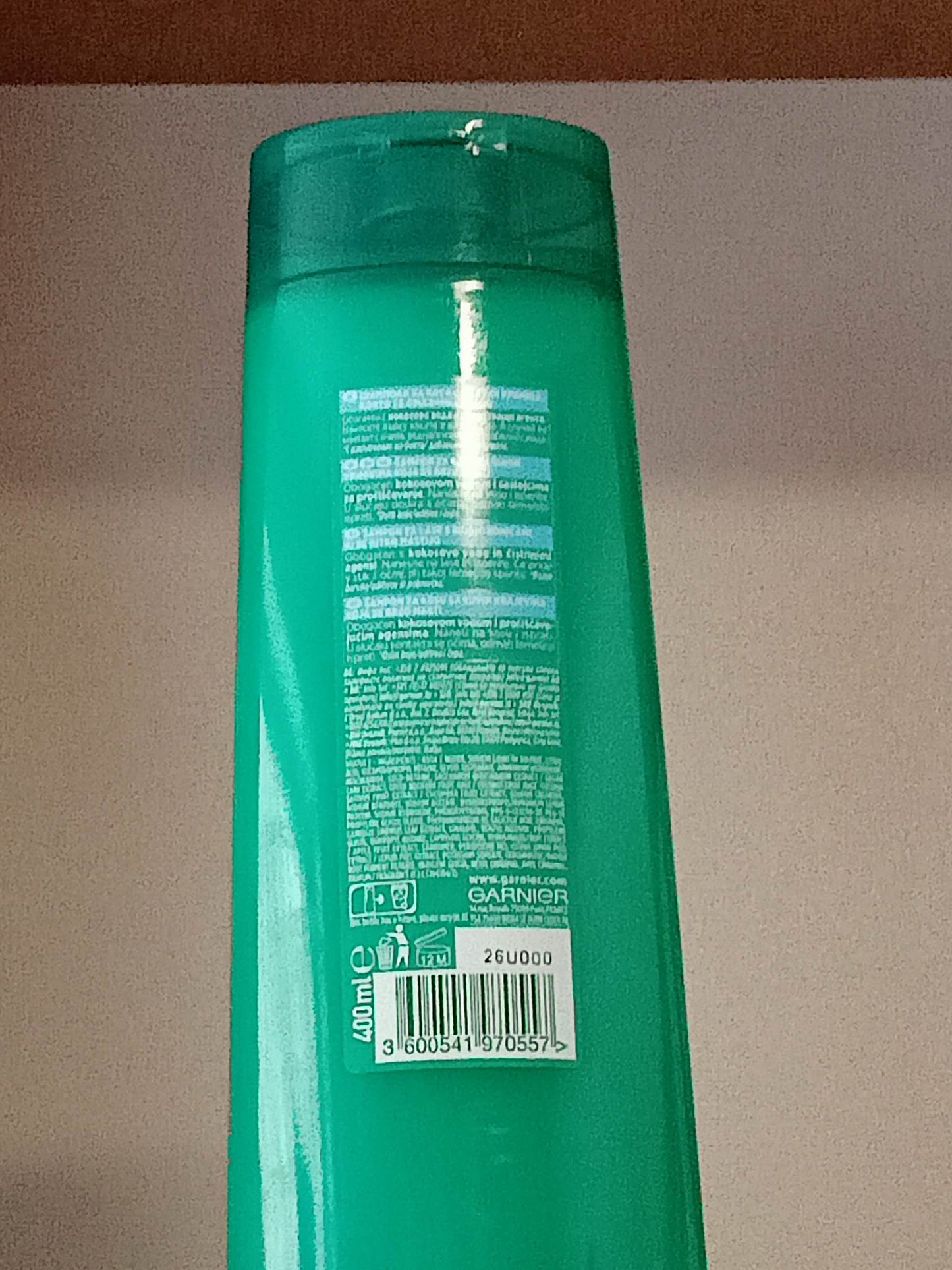 Шампоан за  коса, със сухи краища,която се омазнява бързо 250ml